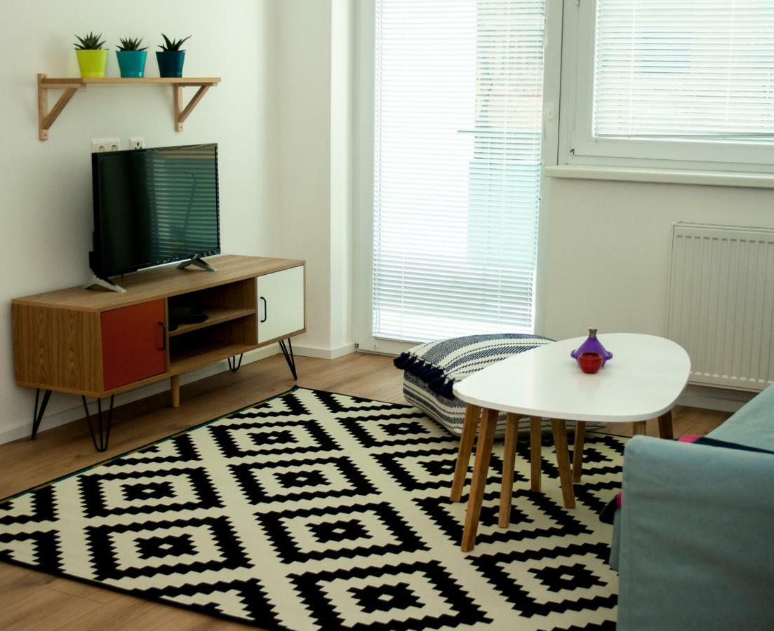 Studio Thalia Next To Metro Vienna Esterno foto